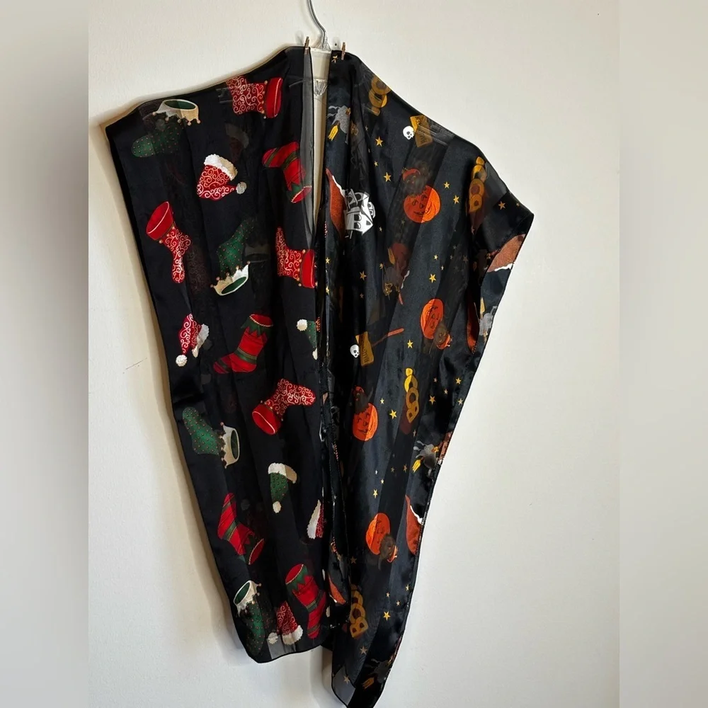 HOLIDAY SCARVES (HALLOWEEN & CHRISTMAS)